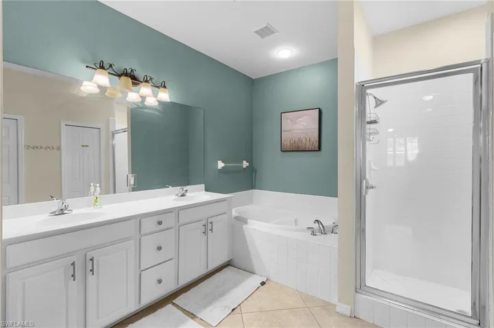 9651 Spanish Moss Way 4121, Bonita Springs, Florida 34135