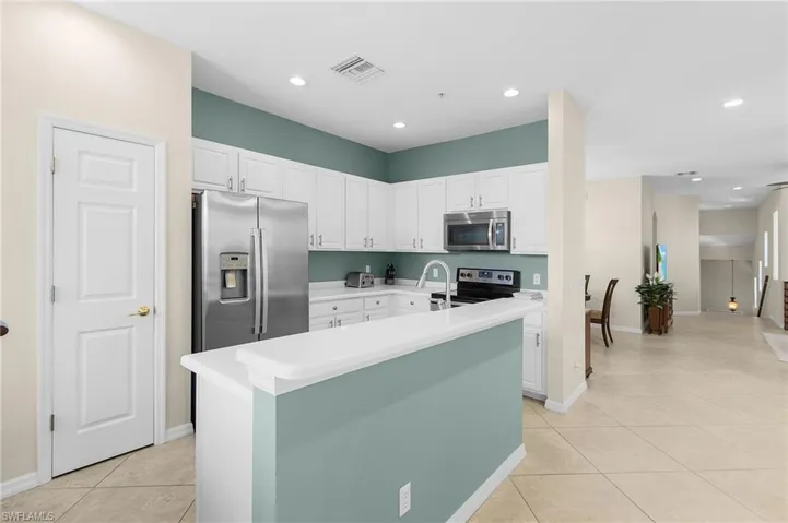 9651 Spanish Moss Way 4121, Bonita Springs, Florida 34135