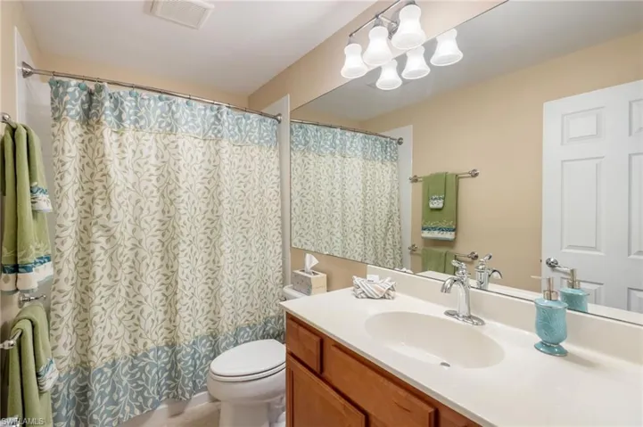 2nd Bathroom