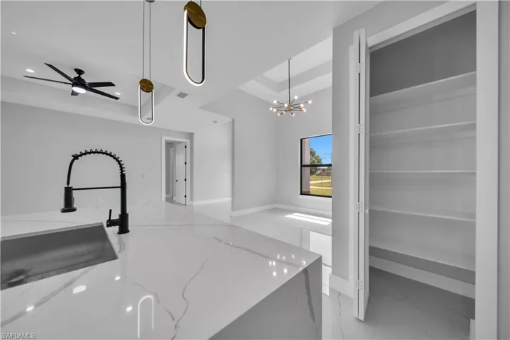 1701 Nw 24th Pl, Cape Coral, Florida 33993