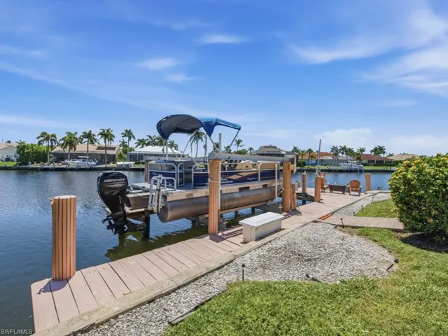 197 Gulfport Ct, Marco Island, Florida 34145
