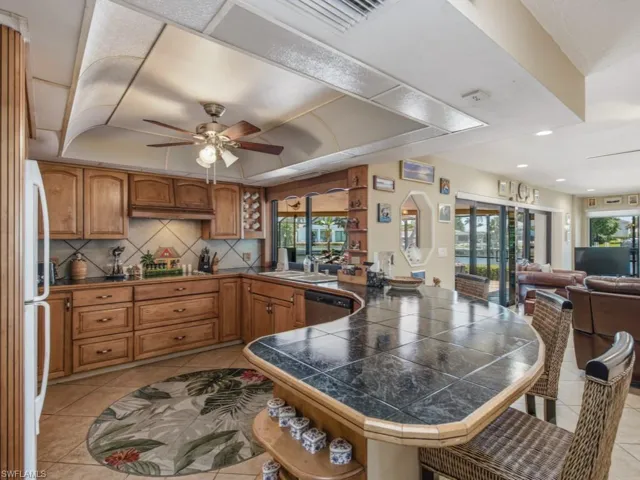 197 Gulfport Ct, Marco Island, Florida 34145