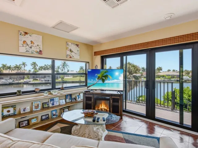 197 Gulfport Ct, Marco Island, Florida 34145