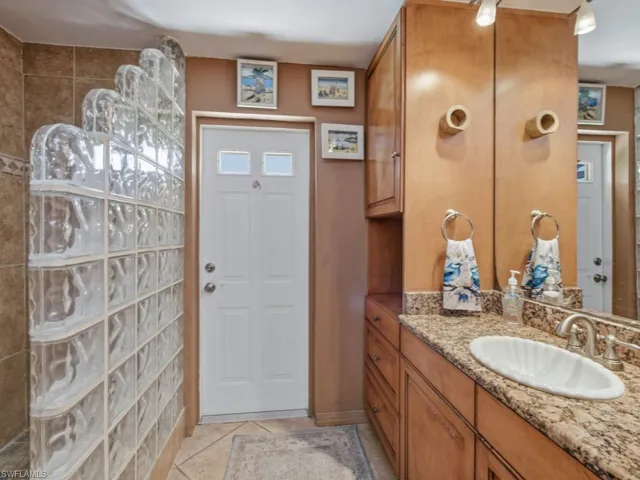 197 Gulfport Ct, Marco Island, Florida 34145