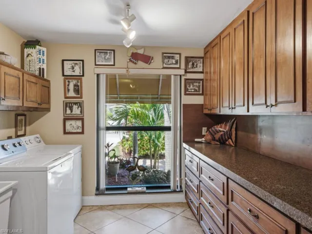 197 Gulfport Ct, Marco Island, Florida 34145