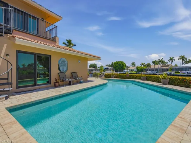 197 Gulfport Ct, Marco Island, Florida 34145