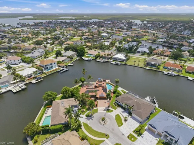197 Gulfport Ct, Marco Island, Florida 34145