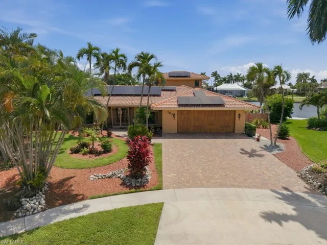 197 Gulfport Ct, Marco Island, Florida 34145