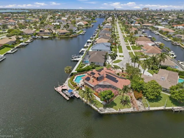 197 Gulfport Ct, Marco Island, Florida 34145