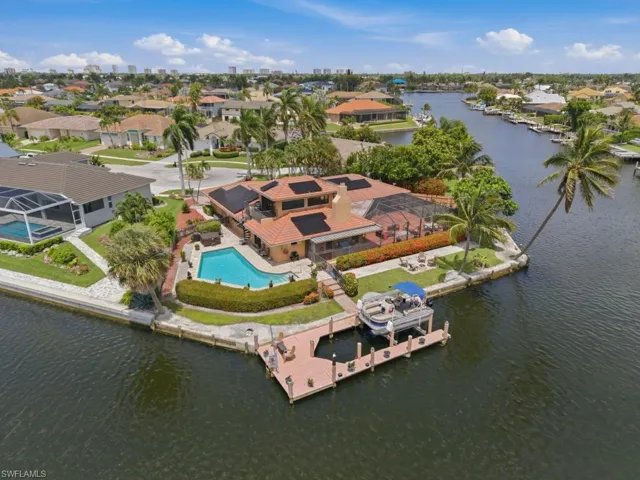 197 Gulfport Ct, Marco Island, Florida 34145