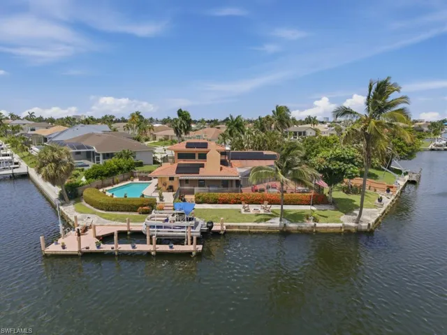 197 Gulfport Ct, Marco Island, Florida 34145