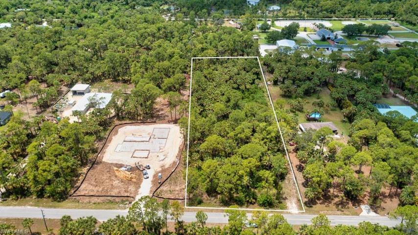 000 1st ST NW, NAPLES FL 34120
