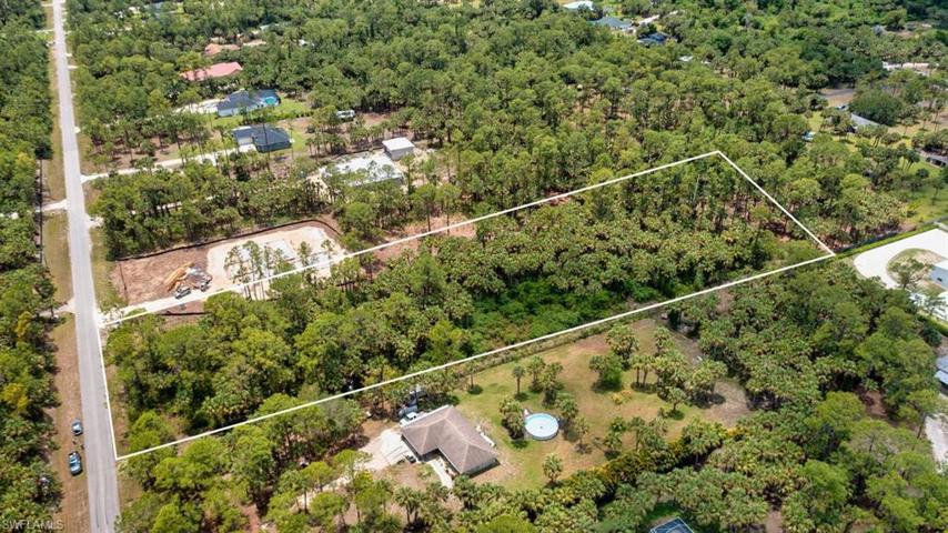 000 1st ST NW, NAPLES FL 34120
