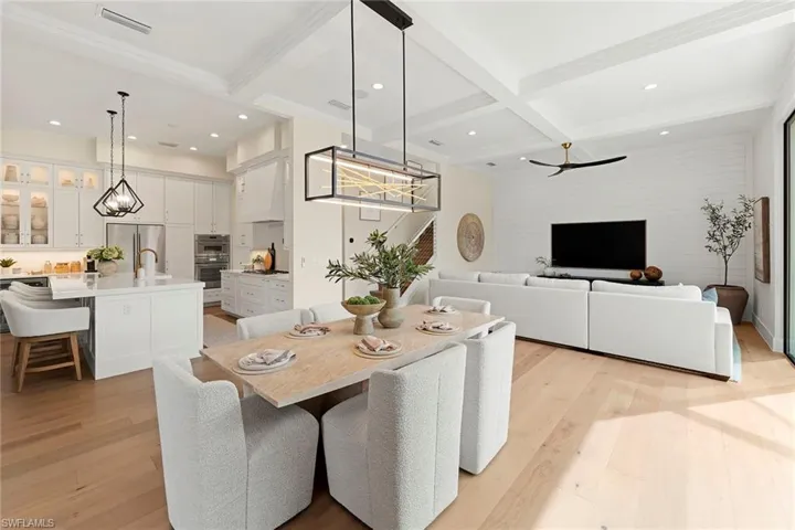 625 Hernando Dr, Marco Island, Florida 34145