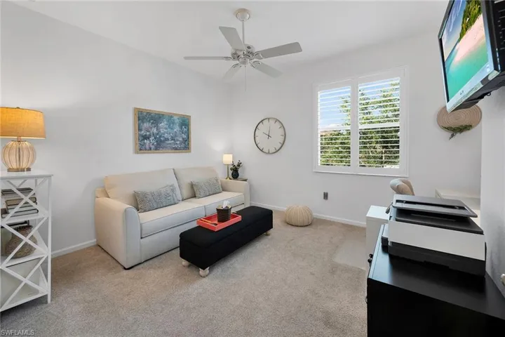 6686  Alden Woods  CIR, Naples, FL 34113