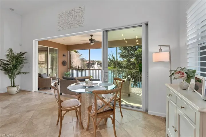 6686  Alden Woods  CIR, Naples, FL 34113