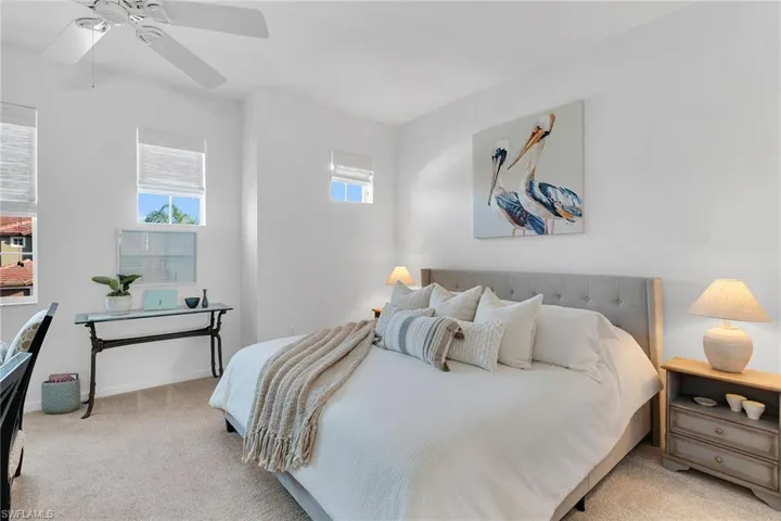 6686  Alden Woods  CIR, Naples, FL 34113