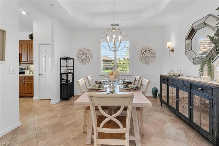 6686  Alden Woods  CIR, Naples, FL 34113