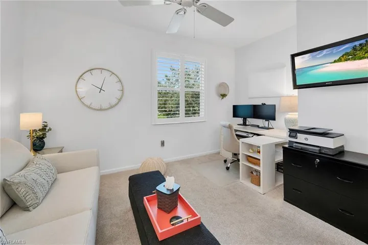 6686  Alden Woods  CIR, Naples, FL 34113