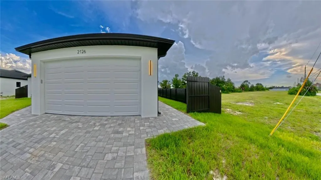 2126 26th ST, Cape Coral, FL 33909,225063748