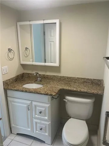 4621  Bayshore  DR, Naples, FL 34112