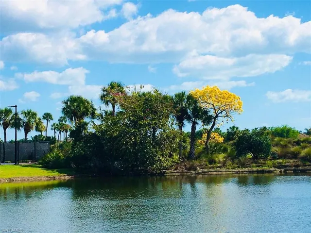 Fiddlers Gator Grill Lake View
