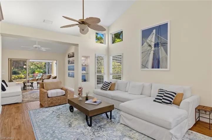 325  Carinosa  CT, Naples, FL 34110