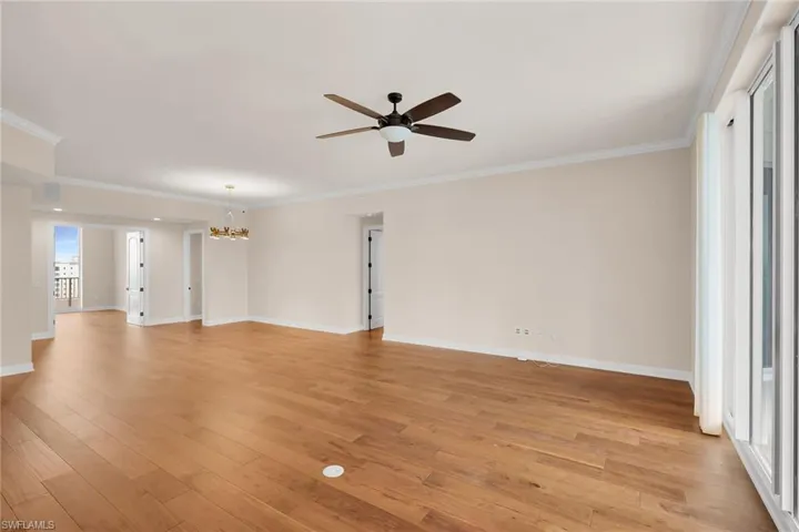 1050 Borghese Ln # 2105, Naples Fl 34114