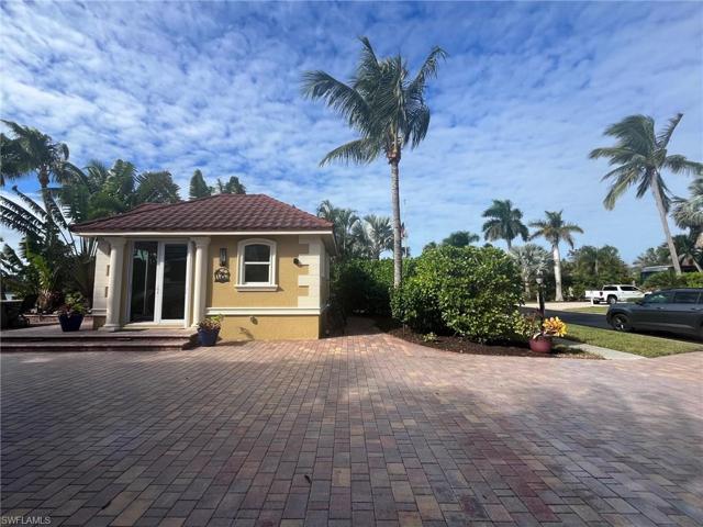 4809 Southern Breeze DR, NAPLES FL 34114