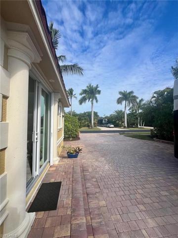 4809 Southern Breeze DR, NAPLES FL 34114