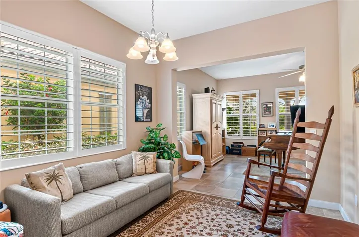 Formal Dining,Play room