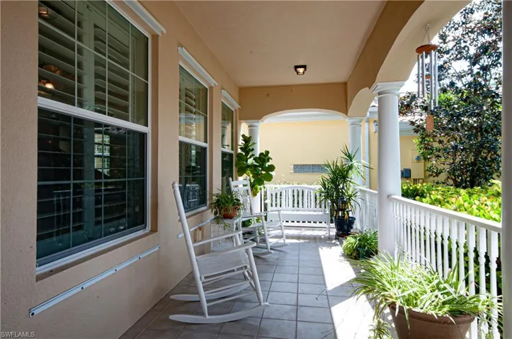 Front Lanai