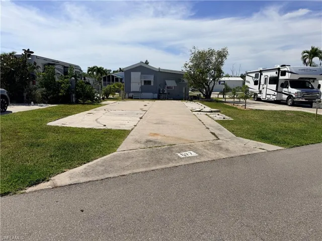 19681 Summerlin 677 Rd, Fort Myers, Florida 33908