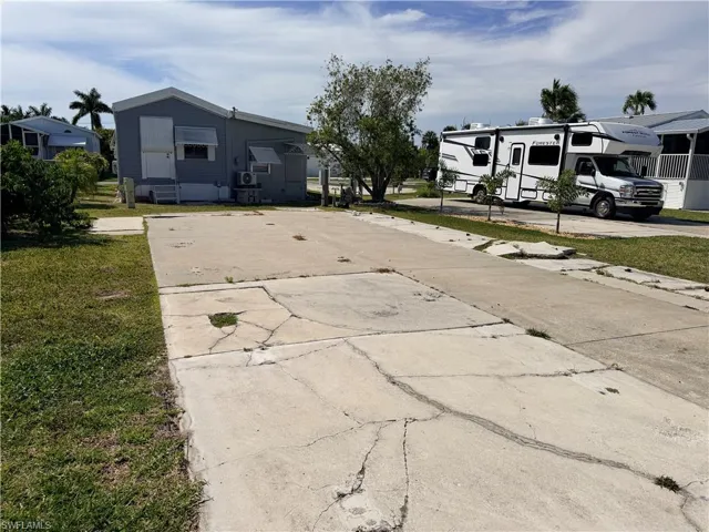 19681 Summerlin 677 Rd, Fort Myers, Florida 33908