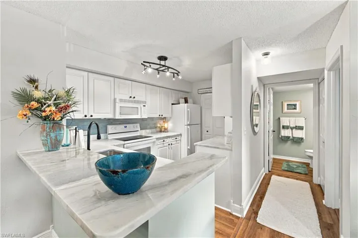 8930 Colonnades Ct E 635, Bonita Springs, Florida 34135