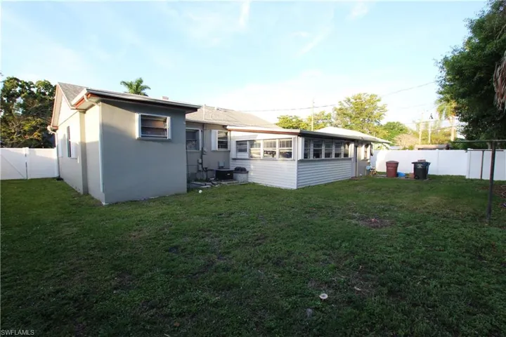 1562  Ransom  ST, Fort Myers, FL 33901