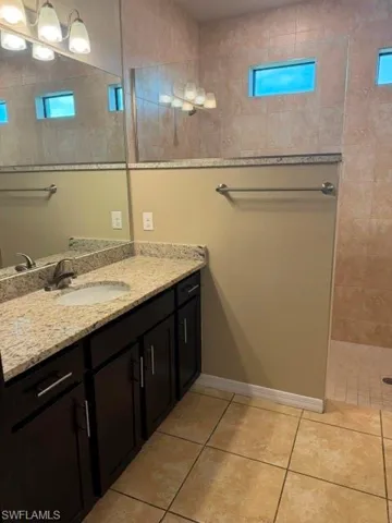 1841 Nw 20th Ave, Cape Coral, Florida 33993