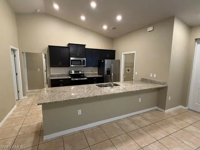 1841 Nw 20th Ave, Cape Coral, Florida 33993