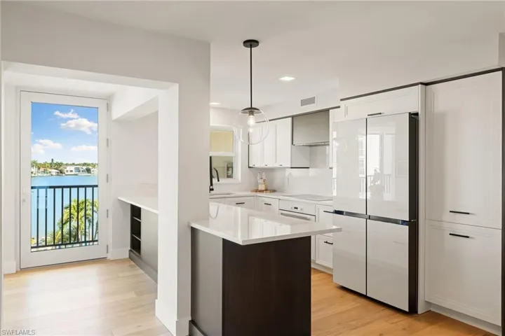 3500 Gulf Shore Blvd N 406, Naples, Florida 34103