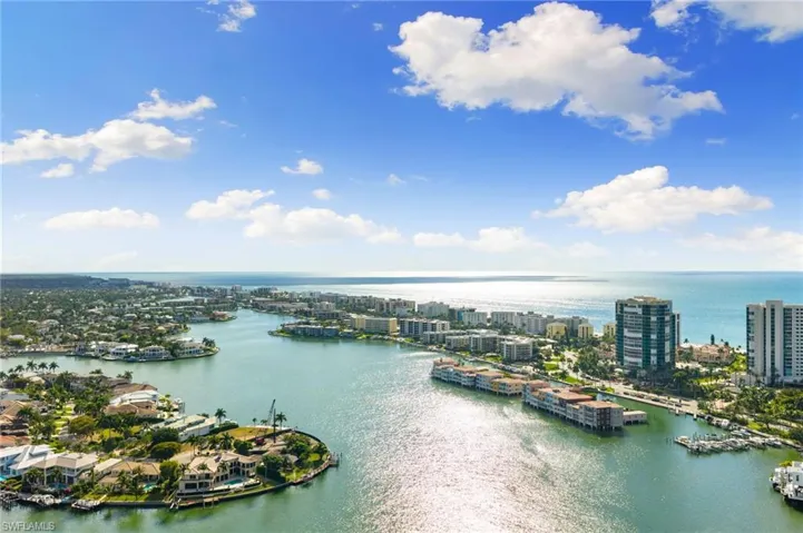 3500 Gulf Shore Blvd N 406, Naples, Florida 34103
