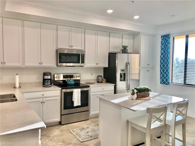9596  Trevi  CT, Naples, FL 34113