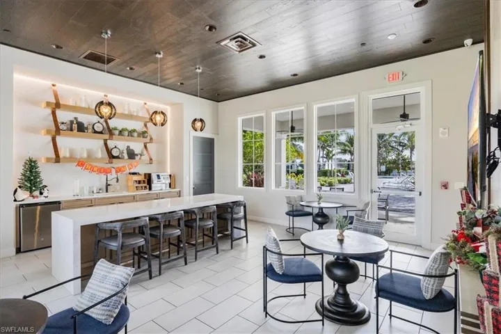 Clubhouse cafe
