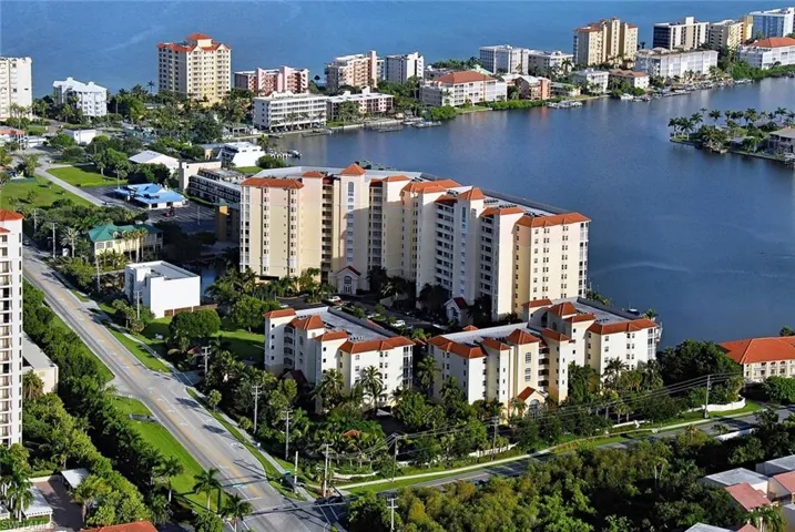 400 Flagship Dr 1206, Naples, Florida 34108