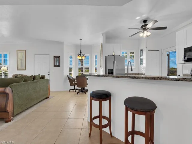 L-shaped breakfast bar
