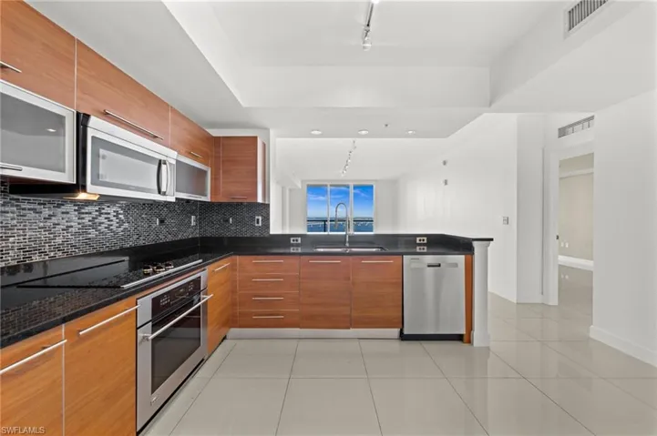 3000 Oasis Grand Blvd 1603, Fort Myers, Florida 33916