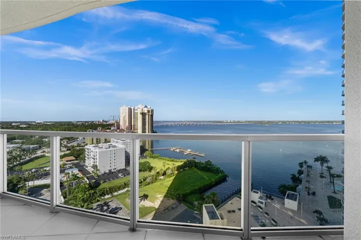 3000 Oasis Grand Blvd 1603, Fort Myers, Florida 33916