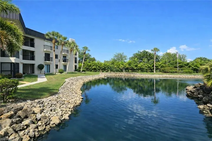 6979 Winkler Rd 111, Fort Myers, Florida 33919