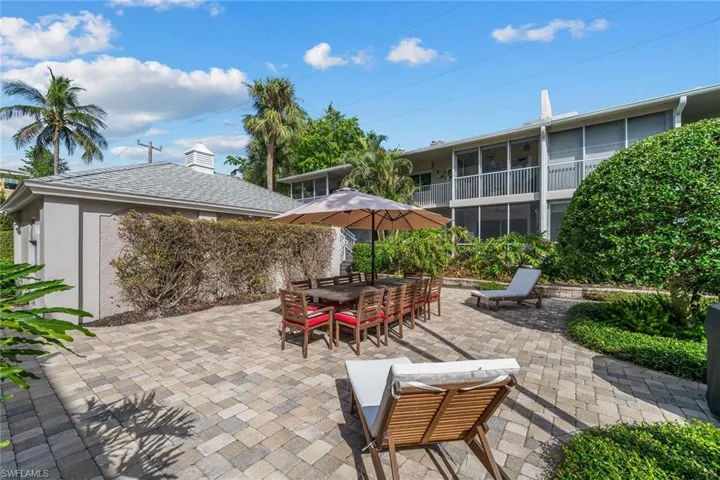 604 7th Ave S # 604, Naples, Florida 34102