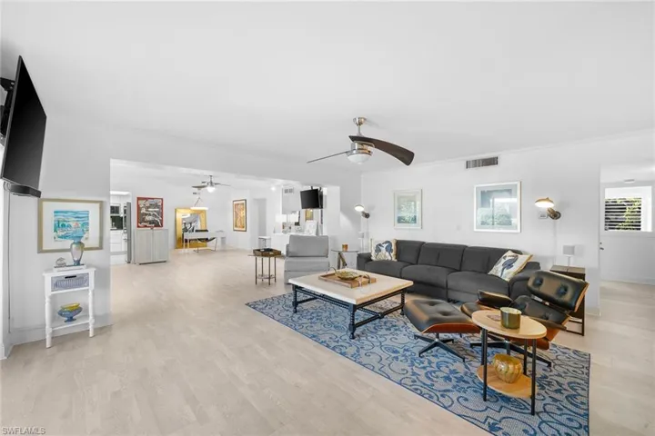 604 7th Ave S # 604, Naples, Florida 34102