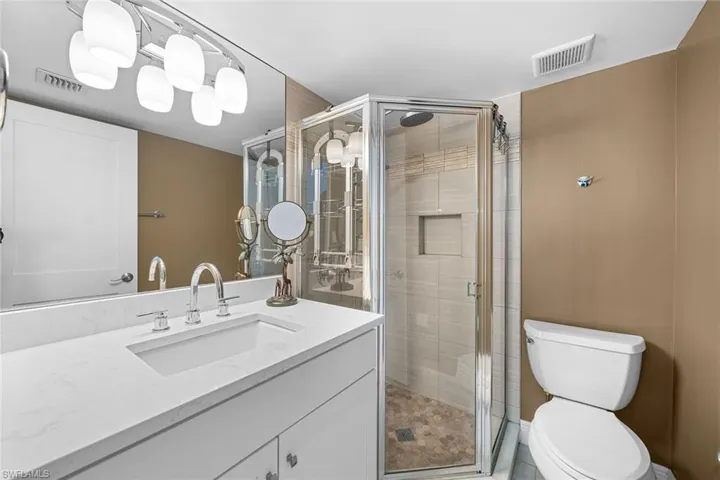 604 7th Ave S # 604, Naples, Florida 34102